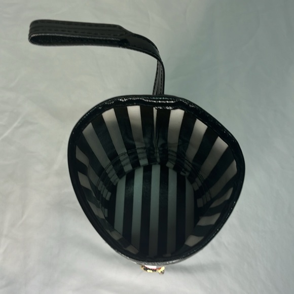 Henri Bendel New York - The Doggie Bag - Iconic - Like New - Picture 5 of 7